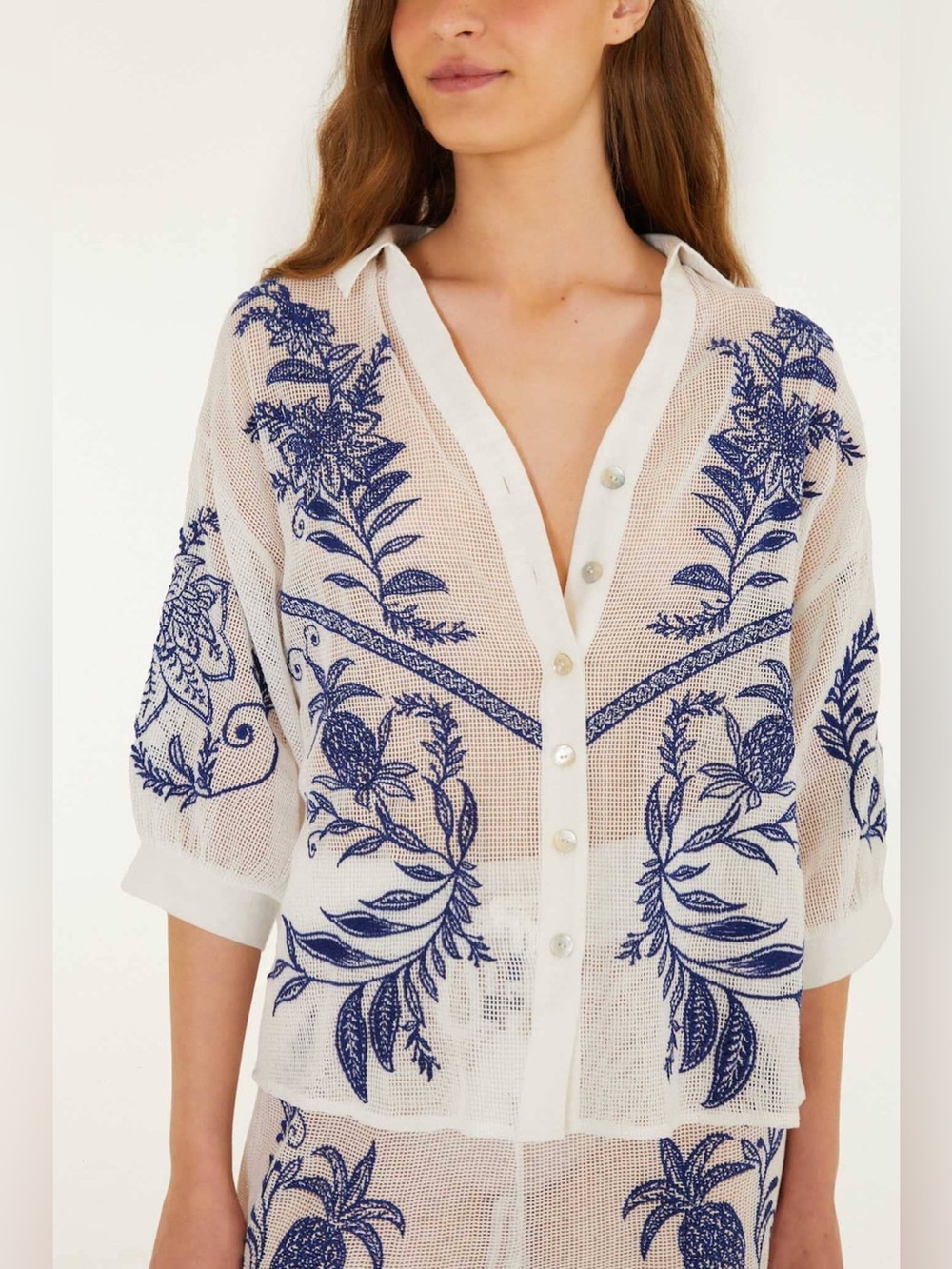 FARM Rio Off-White Nina Embroidery Blouse